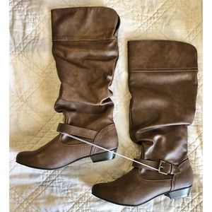 NWT Mossimo Kaylor Boots Size 8 - Cognac Brown